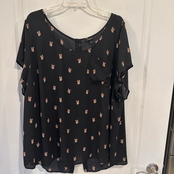 Torrid squirrel print Abbey Georgette Button Back Short Sleeve Blouse. Plus sz 4 - Picture 2 of 7